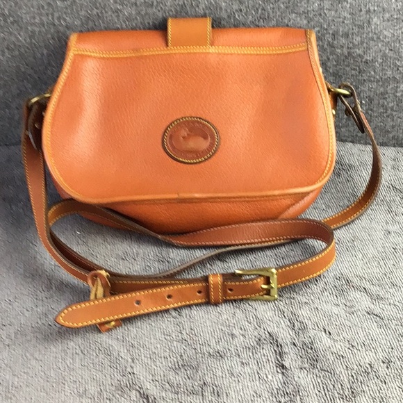 Vintage Dooney and Bourke Pebbled Leather Crossbody Bag Purse - Picture 5 of 12